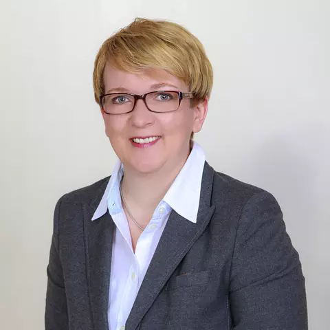 Ansprechpartnerin Stefanie Klein